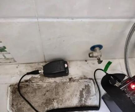 浉河屋顶漏水维修公司分享下卫生间漏水的危害及解决方法